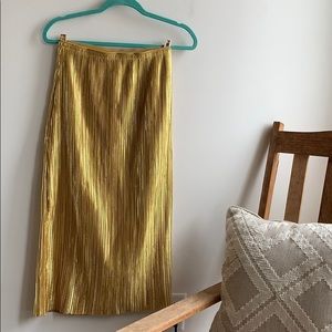 Metallic Pleated Pencil Skirt